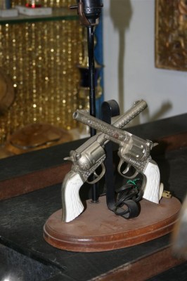 Lampada da tavolo colt